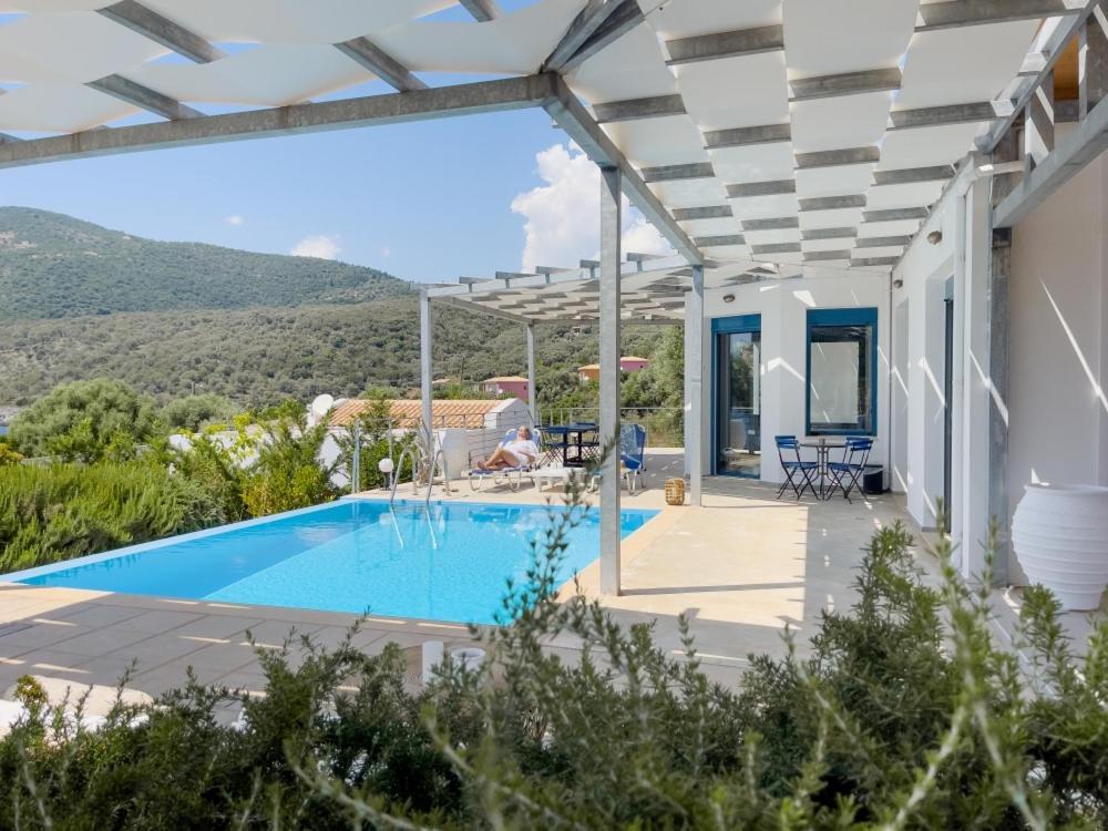 Zidanos Luxurious Sea Front Villa Marandokhórion 외부 사진