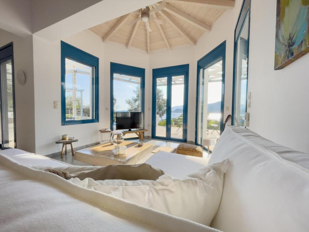 Zidanos Luxurious Sea Front Villa Marandokhórion 외부 사진