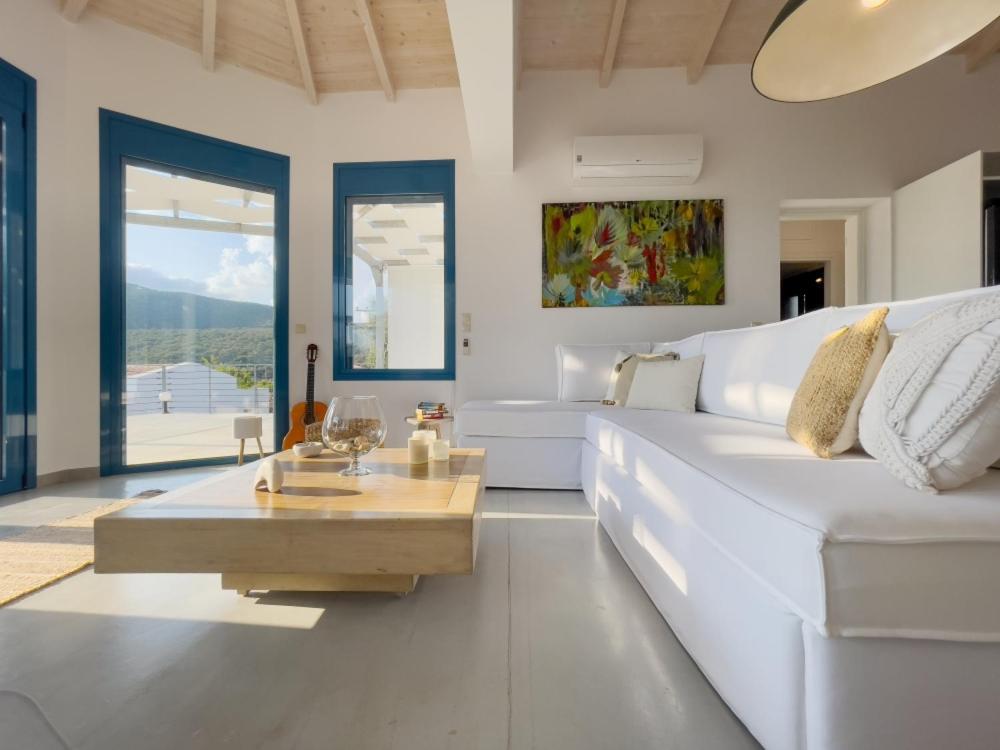 Zidanos Luxurious Sea Front Villa Marandokhórion 외부 사진